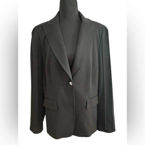 NWT Saks Fifth Avenue Classic Black One Button Blazer Size 14 - Picture 1 of 5
